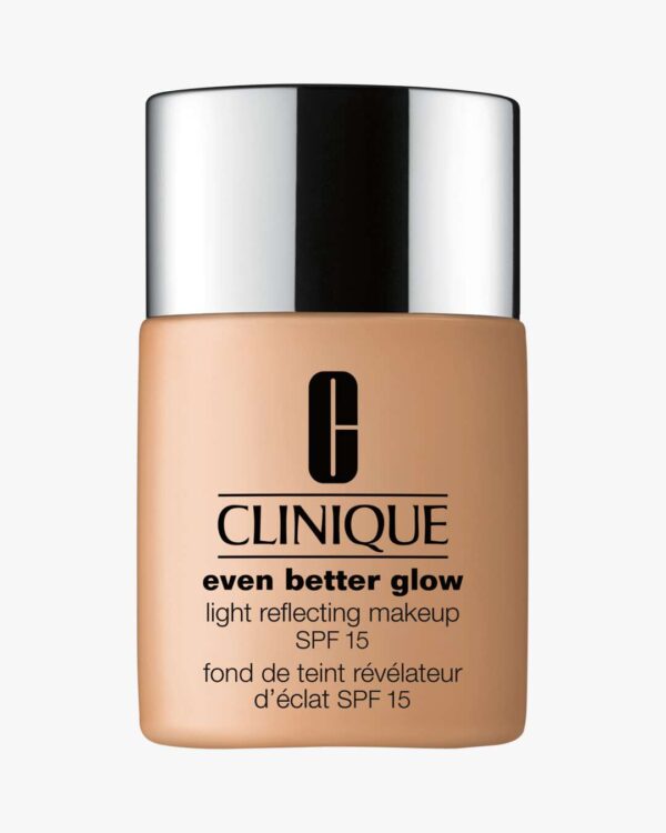 Even Better Glow Light Reflecting Makeup SPF 15 30 ml (Farge: CN 90 Sand)