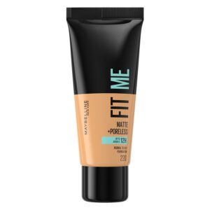 Maybelline Fit Me Matte + Poreless Foundation 220 Natural Beige 3