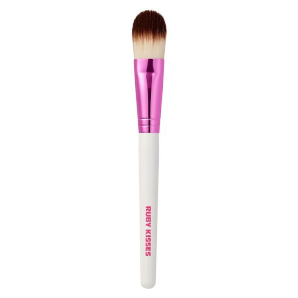 KISS Ruby Kisses Foundation Brush