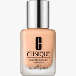 Superbalanced™ Makeup 30 ml (Farge: CN 13.5 Petal)