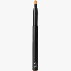 #30 Precision Lip Brush