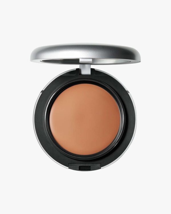 Studio Fix Tech Cream-To-Powder Foundation 10 g (Farge: NW22)