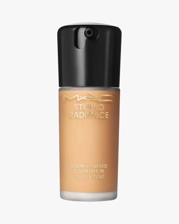 Studio Radiance Serum-Powered Foundation 30 ml (Farge: NC42)