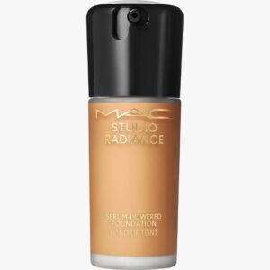 Studio Radiance Serum-Powered Foundation 30 ml (Farge: NC47)