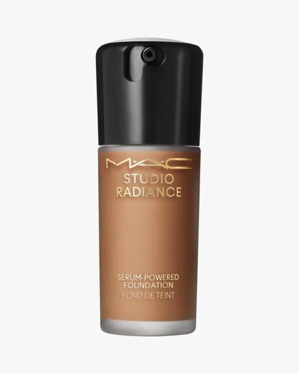 Studio Radiance Serum-Powered Foundation 30 ml (Farge: NC55)