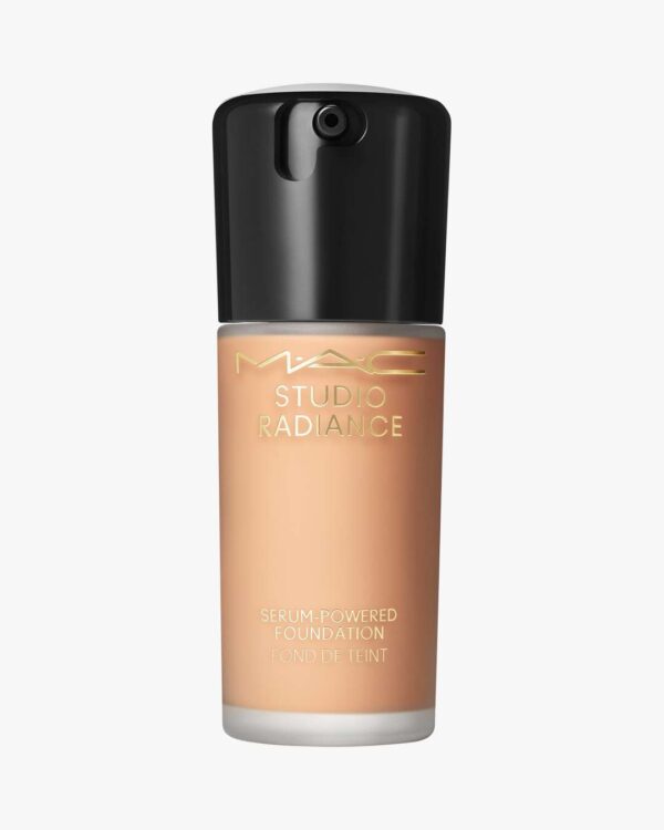 Studio Radiance Serum-Powered Foundation 30 ml (Farge: NW30)