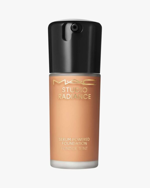 Studio Radiance Serum-Powered Foundation 30 ml (Farge: NW40)