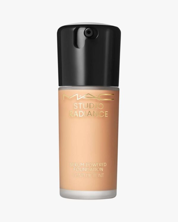 Studio Radiance Serum-Powered Foundation 30 ml (Farge: C 4)