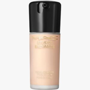 Studio Radiance Serum-Powered Foundation 30 ml (Farge: N32)