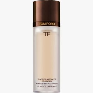 Traceless Soft Matte Foundation 30 ml (Farge: 0.5 Porcelain)