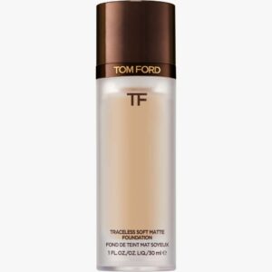 Traceless Soft Matte Foundation 30 ml (Farge: 3.7 Champagne)