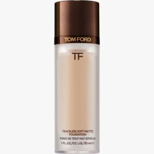 Traceless Soft Matte Foundation 30 ml (Farge: 4.7 Cool Beige)