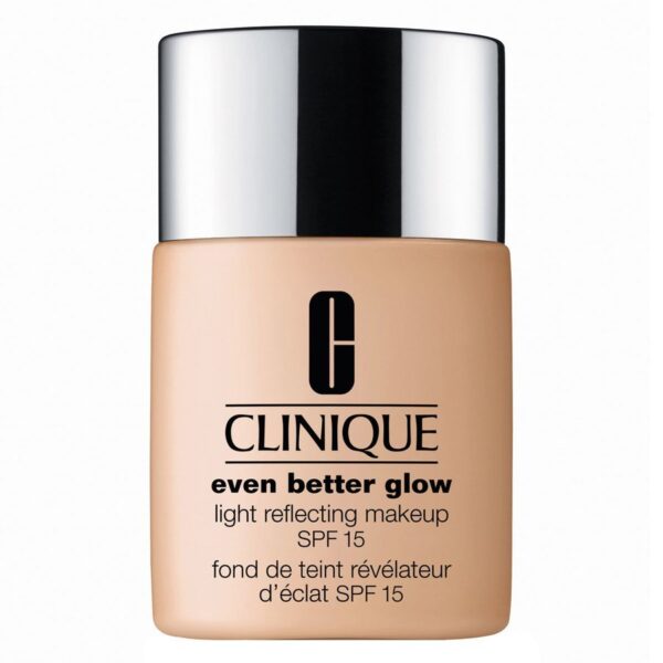 Clinique Even Better Glow Light Reflecting Makeup SPF15 CN 28 Ivo