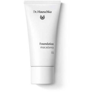 Dr. Hauschka Foundation 01 Macadamia