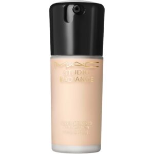 MAC Cosmetics Studio Radiance Serum-Powered Foundation Nw10