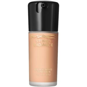 MAC Cosmetics Studio Radiance Serum-Powered Foundation Nw25