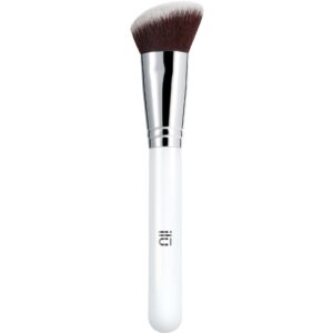 ilū 301 Angled Blush Kabuki Brush