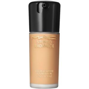 MAC Cosmetics Studio Radiance Serum-Powered Foundation Nc40