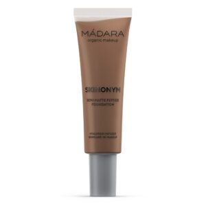 Mádara Skinonym SKINONYM Semi-Matte Peptide Foundation #90 CHESNUT