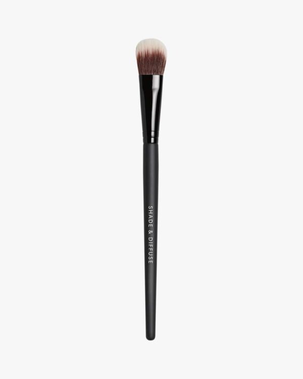 Shade & Diffuse Eye Brush