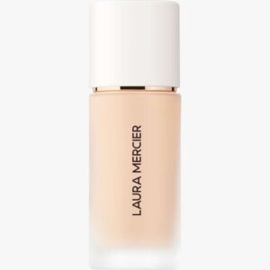 Real Flawless Weightless Perfecting Foundation 30 ml (Farge: 0N1 Silk)