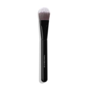 FOUNDATION BRUSH N°100