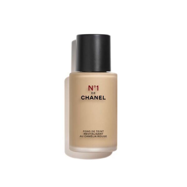 N°1 DE CHANEL REVITALIZING FOUNDATION (Farge: B50)