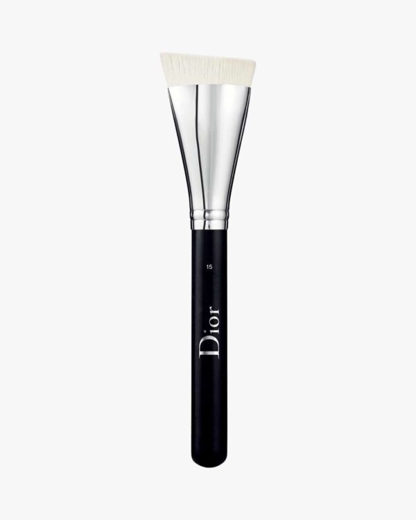 Backstage Brush Contouring N° 15