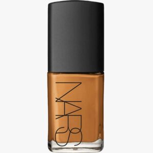 Sheer Glow Foundation 30 ml (Farge: Macao)