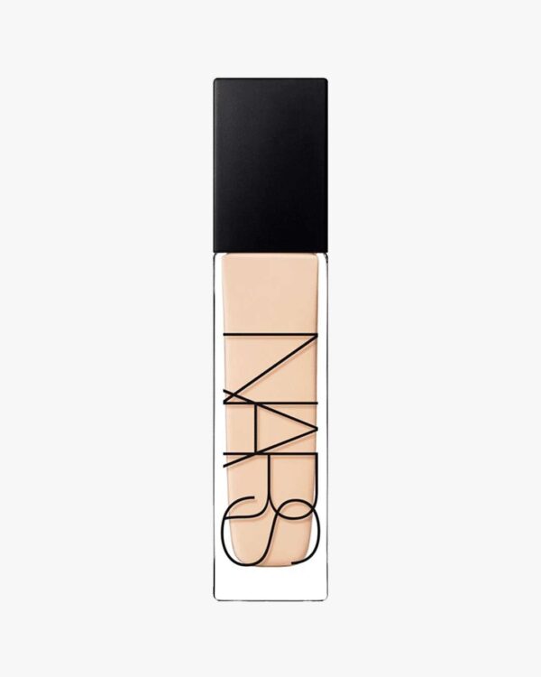 Natural Radiant Longwear Foundation 30 ml (Farge: Mont Blanc)