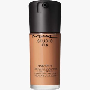 Studio Fix Fluid SPF 15 24HR Matte Foundation + Oil Control 30 ml (Farge: NW25)