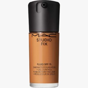 Studio Fix Fluid SPF 15 24HR Matte Foundation + Oil Control 30 ml (Farge: C8)