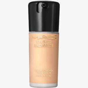 Studio Radiance Serum-Powered Foundation 30 ml (Farge: NC14.5)