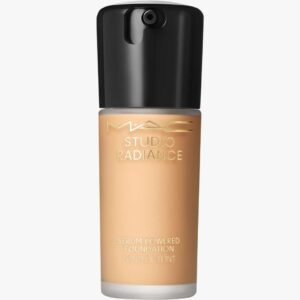 Studio Radiance Serum-Powered Foundation 30 ml (Farge: NC30)