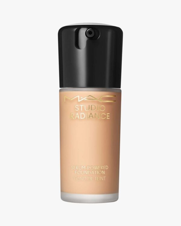 Studio Radiance Serum-Powered Foundation 30 ml (Farge: NW20)