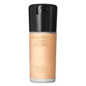 MAC Studio Radiance Serum-Powered Foundation NC16 30ml