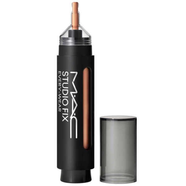 MAC Studio Fix Every-Wear All-Over Face Pen NW22