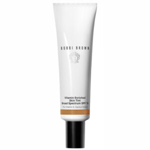 Bobbi Brown Vitamin Enriched Skin Tint SpF 15 Golden 4