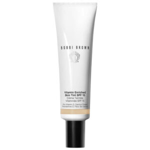 Bobbi Brown Vitamin Enriched Skin Tint SpF 15 Light 3