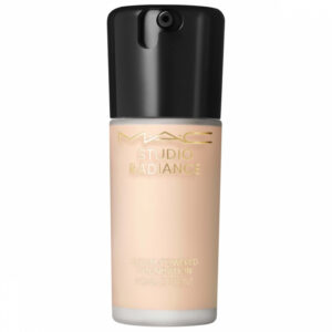 MAC Studio Radiance Serum-Powered Foundation Nw10 (30 ml)