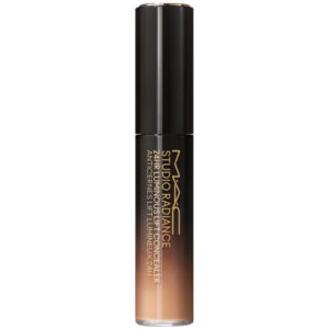 MAC Studio Radiance 24Hr Luminous Lift Concealer  Nw30