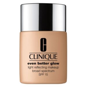 Clinique Even Better Glow Light Reflecting Makeup SPF15 CN70 Vani